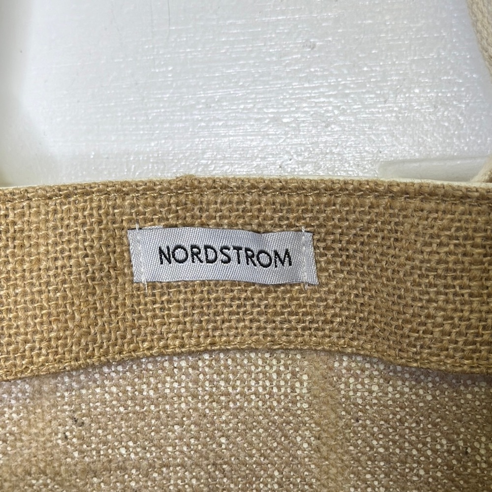 Nordstrom White and Brown Giraffe Print Tote Bag - Picture 2 of 4